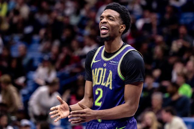 鹈鹕大将赫伯特-琼斯豪爽续约引发热议，这到底是实力认可还是队内救火？