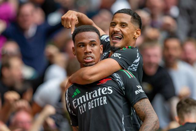 萨利巴五年续约定了，阿森纳拼命留人谁还信冠军梦？