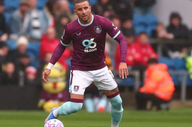 英超焦点对决：伯恩利客战曼城，斯科特·帕克直言挑战残酷