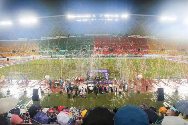 贵阳城超足球赛：草根不油腻，文旅联动惊喜多