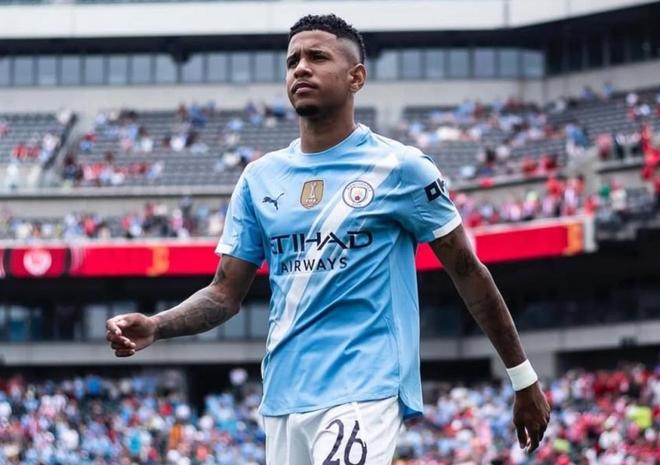 曼城续约萨维尼奥：明明合同还长，热刺抢人也没用，他到底值不值？