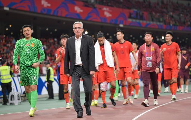 中国男足频频放水，连国足都不重视，真要靠U22拼明年亚洲杯了？