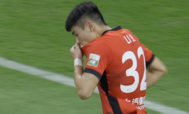 上海海港险胜武汉三镇 李帅百场里程碑盼再无低级失误