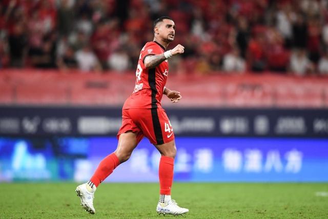 海港靠莱昂纳多双响绝杀逆转三镇，关键3分到手