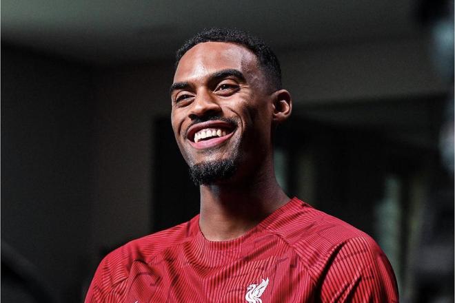 赫拉芬贝赫：利物浦的隐形宝藏，中场新王者的崛起