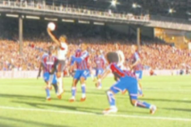 英超焦点战：利物浦客场遭遇水晶宫逆转，VAR争议再起