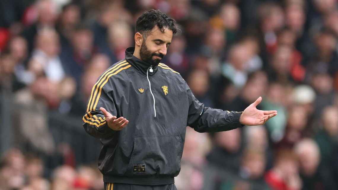 英超｜曼联新帅阿莫林引爆争议：三年承诺算啥？一场利物浦大战定生死！