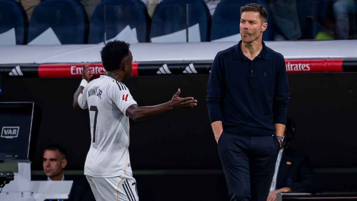 维尼修斯不满阿隆索轮换，皇马1-0巴萨背后暗潮汹涌